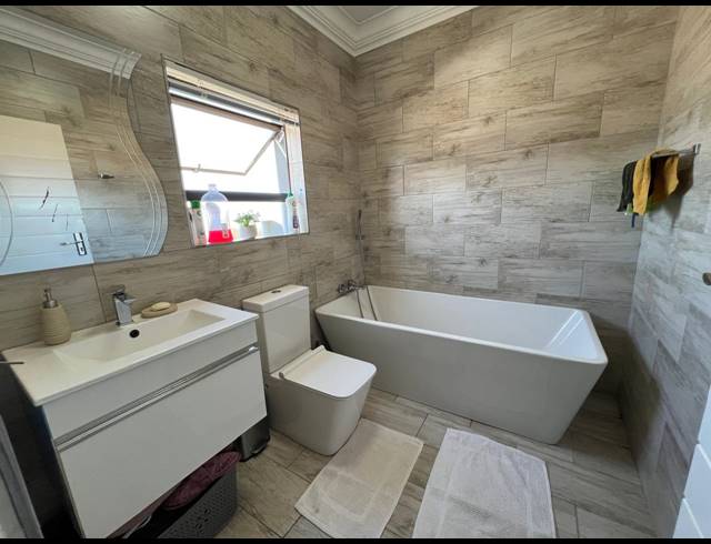 3 BEDROOM HOUSE FOR SALE IN WOODHILL ESTATE